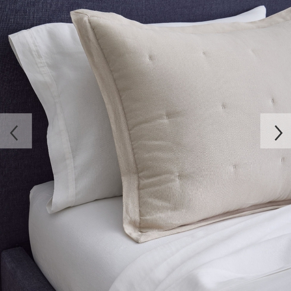 West Elm Signature TENCELtm Linen Sheet Set, King ,White, Retail Price $299.00US - Picture 5 of 16